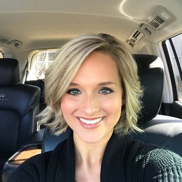 Meet your Posher, Anna - Picture 1 of 1